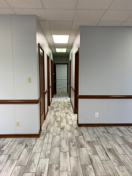 More Photos Of 338 N University Dr, Nacogdoches Office For Lease