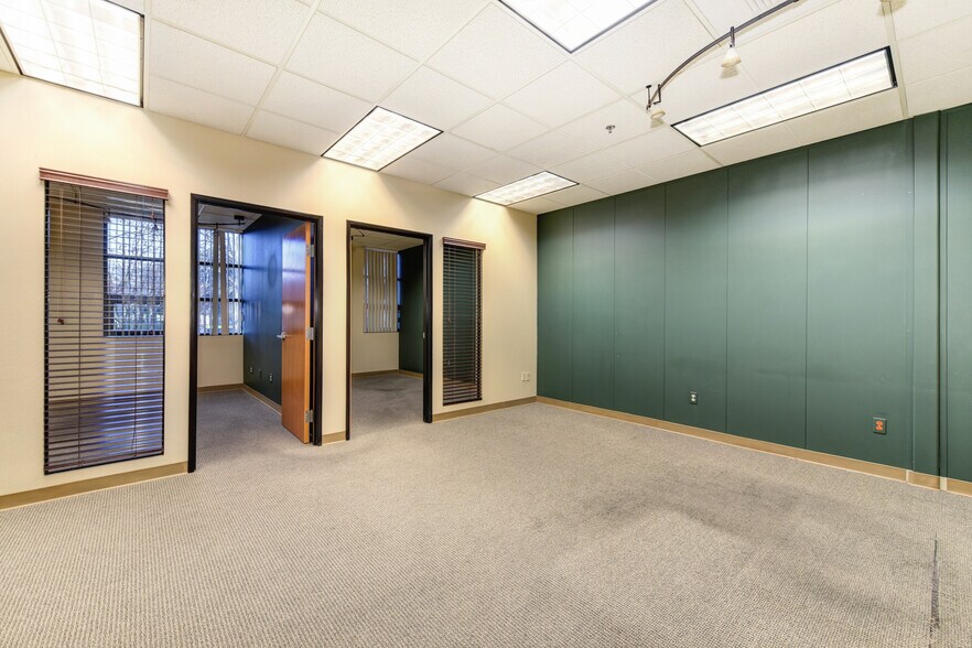 More Photos Of 2940 Spafford St, Davis Office For Lease