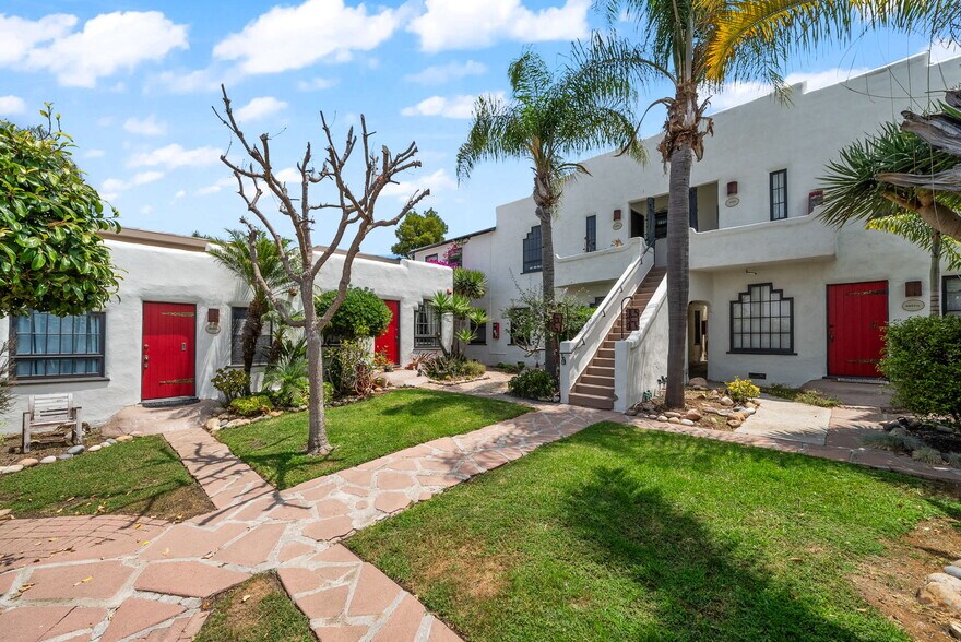 More Photos Of 3933-3945 Hamilton St, San Diego Apartments For Sale