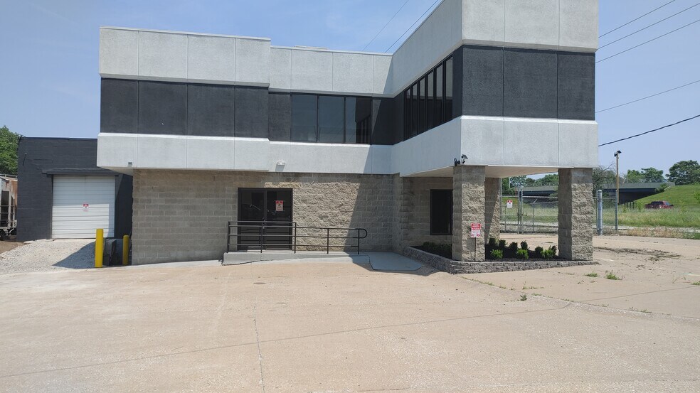 Primary Photo Of 101 10th St, Rock Island Industrial For Lease