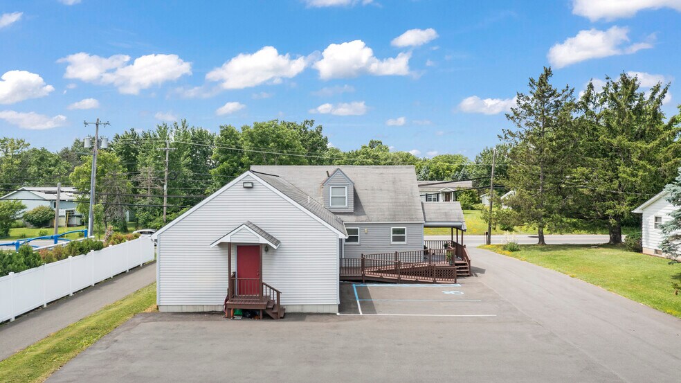 More Photos Of 322 Fairview Ave, Hudson Medical For Sale