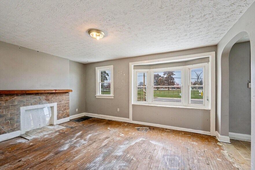 More Photos Of 397 Catherine St, Columbus Apartments For Sale