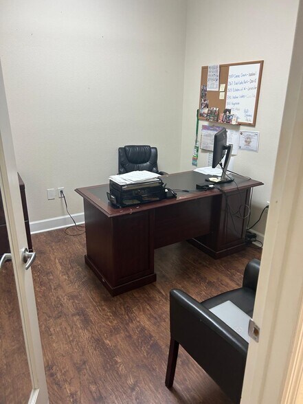 More Photos Of 2001-2031 Hickory Tree Rd, Saint Cloud Unknown For Lease