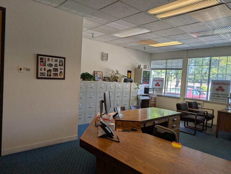 More Photos Of 2236 Mariner Square Dr, Alameda Office Residential For Sale