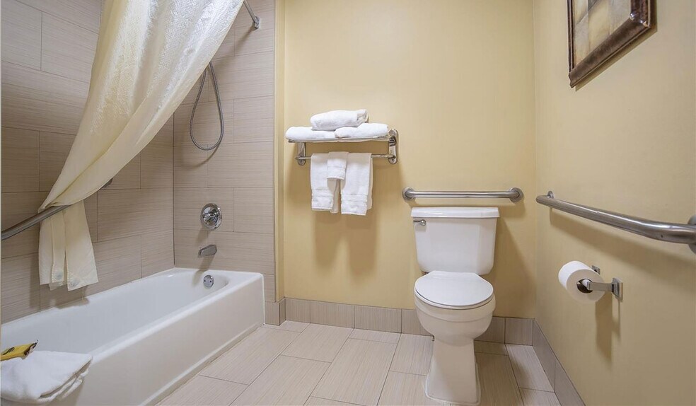 More Photos Of 5041 Academy Ln, Bessemer Hotel For Sale