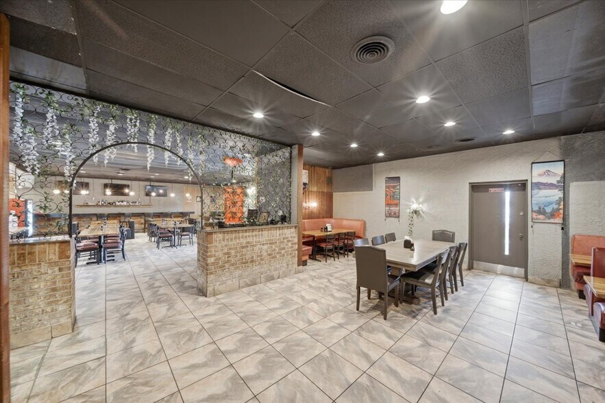 More Photos Of 111 Middleton Way, Greer Restaurant For Sale