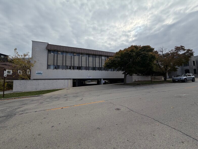 More Photos Of 480 Elm Pl, Highland Park Office For Sale