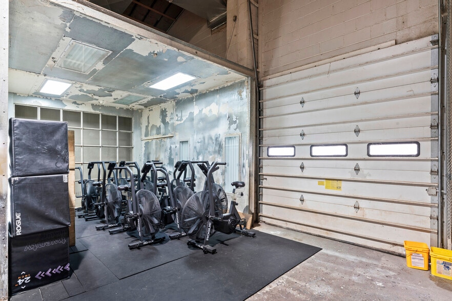 More Photos Of 105 E Cornwell Ln, Purcellville Warehouse For Sale