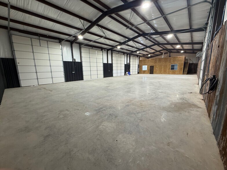 More Photos Of 1730 Smith Rd, Rockwall Warehouse For Lease