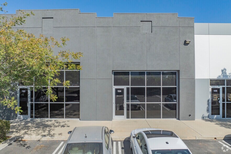 More Photos Of 280 E Larch Rd, Tracy Warehouse For Lease