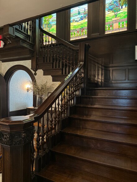 More Photos Of 715 Buchtel Ave, Akron Office For Sale