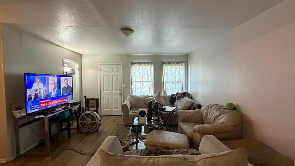 More Photos Of 613 Reed Dr, East Alton Apartments For Sale