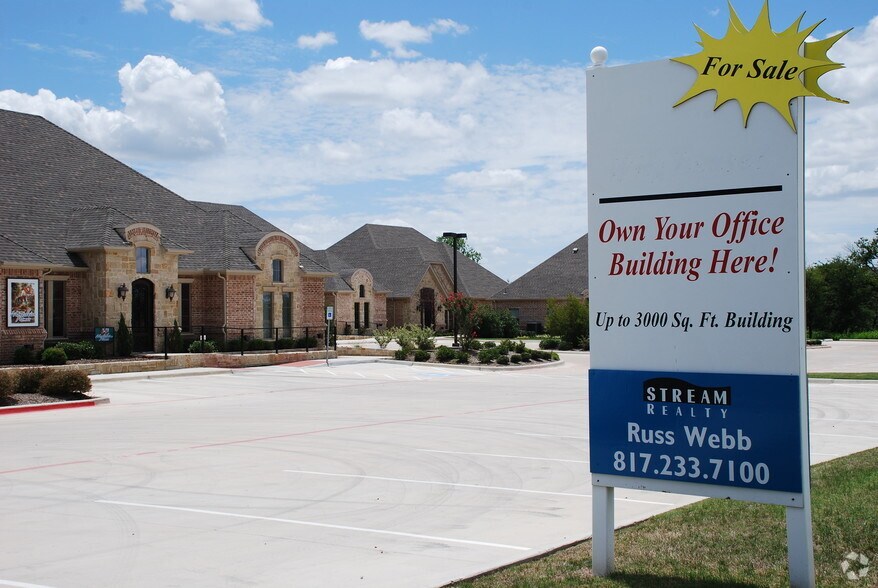 More Photos Of 5748 Boat Club Rd, Fort Worth Office For Sale