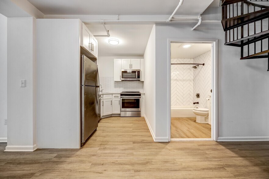 More Photos Of 57 Cannon St, Poughkeepsie Apartments For Lease