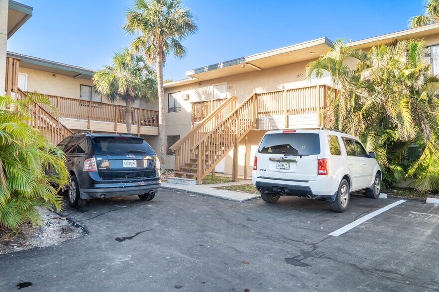 More Photos Of , Fort Myers Multifamily For Sale