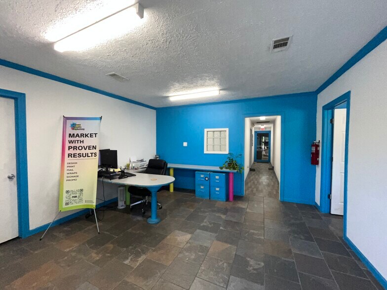 More Photos Of 1010 Rayford Rd, Spring Warehouse For Lease