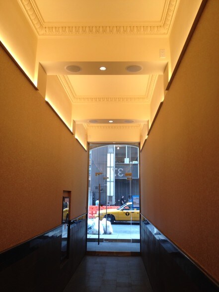 More Photos Of 37 E 28th St, New York Office For Lease