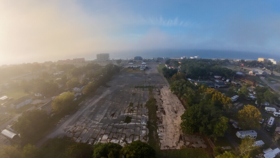 More Photos Of 1748 Beach Blvd, Biloxi Land For Sale