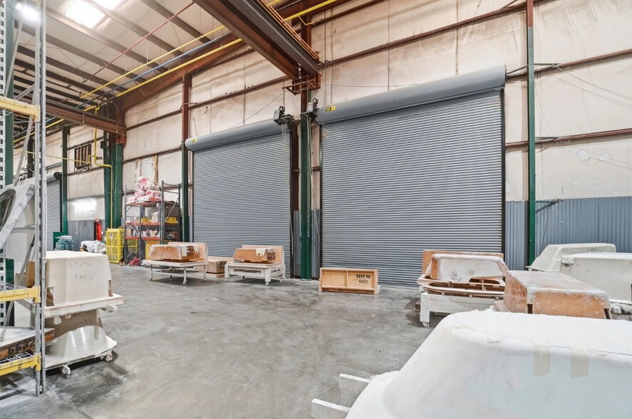 More Photos Of 10700 John Price Rd, Charlotte Warehouse For Lease