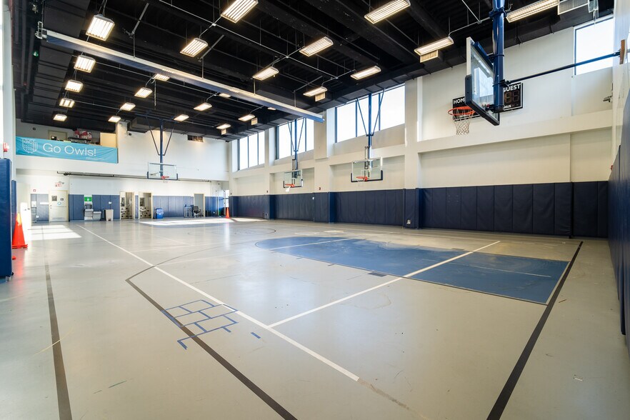 Primary Photo Of 297-299 N 7th St, Brooklyn Schools For Lease