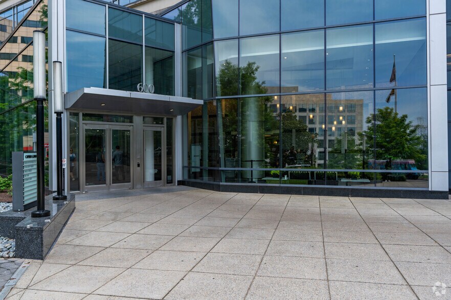 More Photos Of 600 Maryland Ave SW, Washington Unknown For Lease
