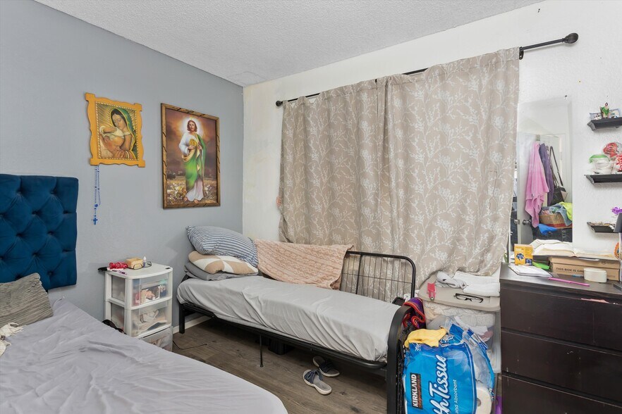 More Photos Of 1140 Oxford Dr, Redlands Apartments For Sale