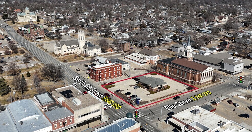 More Photos Of 200 N 6th St, Beatrice Bank For Lease