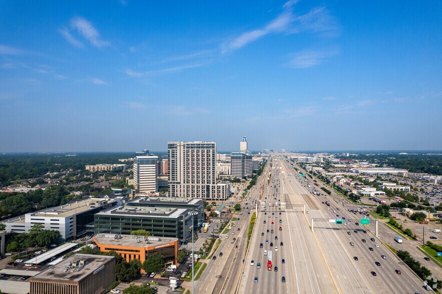 More Photos Of 9601 Katy Fwy, Houston Unknown For Lease