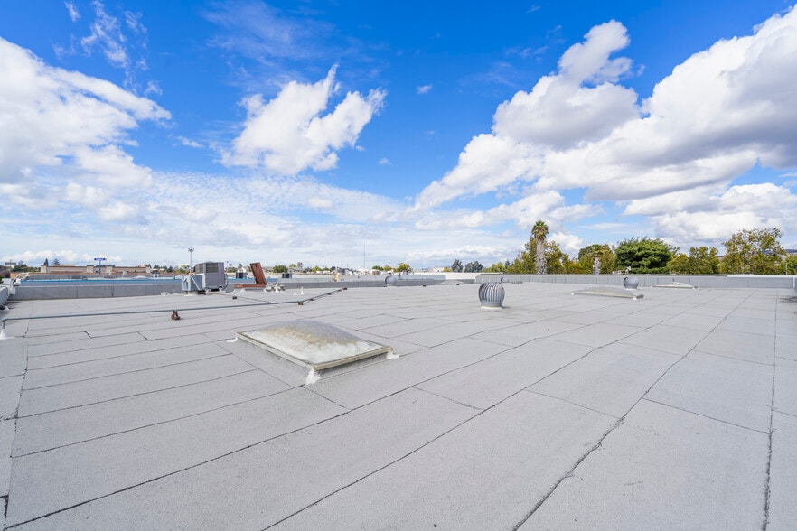 More Photos Of 2505 Amaral Ct, Hayward Warehouse For Sale