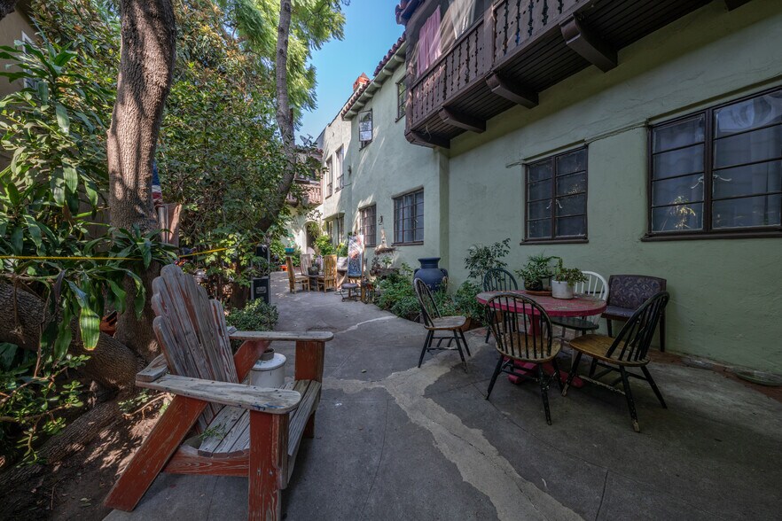 More Photos Of 6027-6029 Barton Ave, Los Angeles Apartments For Sale