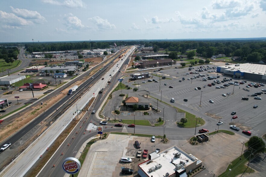 More Photos Of 1900 John Harden Dr, Jacksonville Bank For Sale