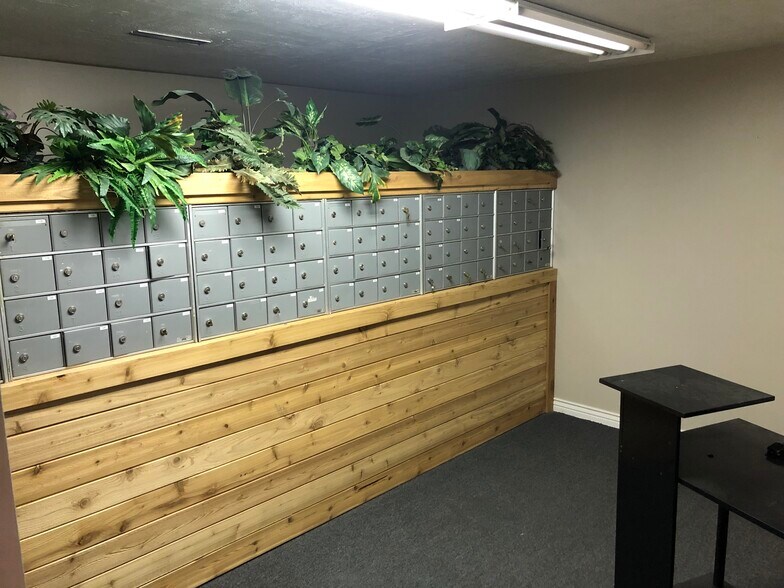 More Photos Of 640 N Main St, North Salt Lake Office For Sale