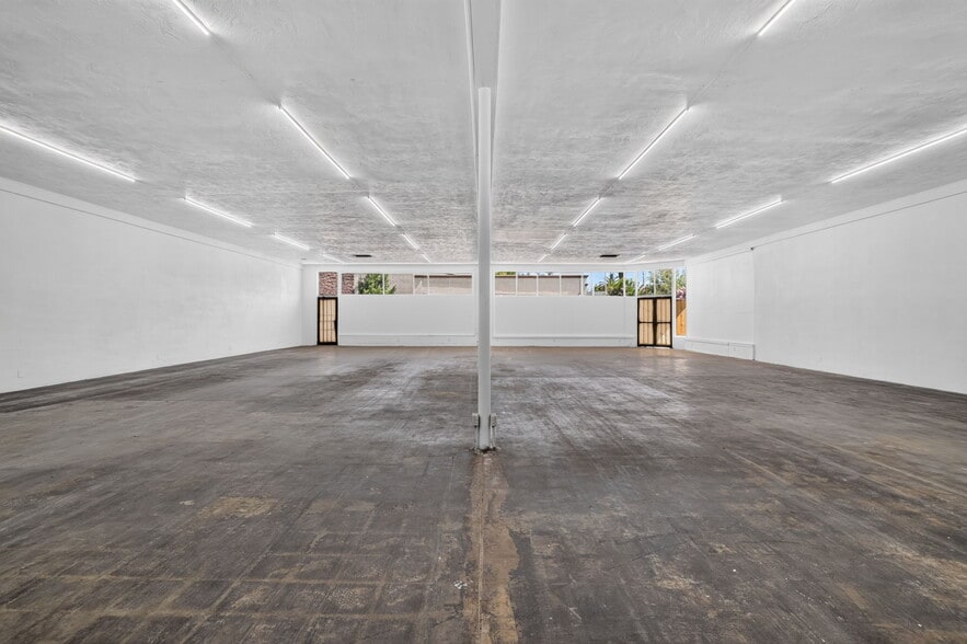 More Photos Of 3930 Broadway, Sacramento Freestanding For Sale