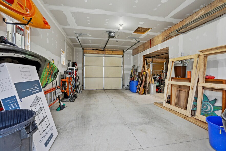More Photos Of 2114 Wisconsin Ave, New Holstein Storefront Retail Residential For Sale