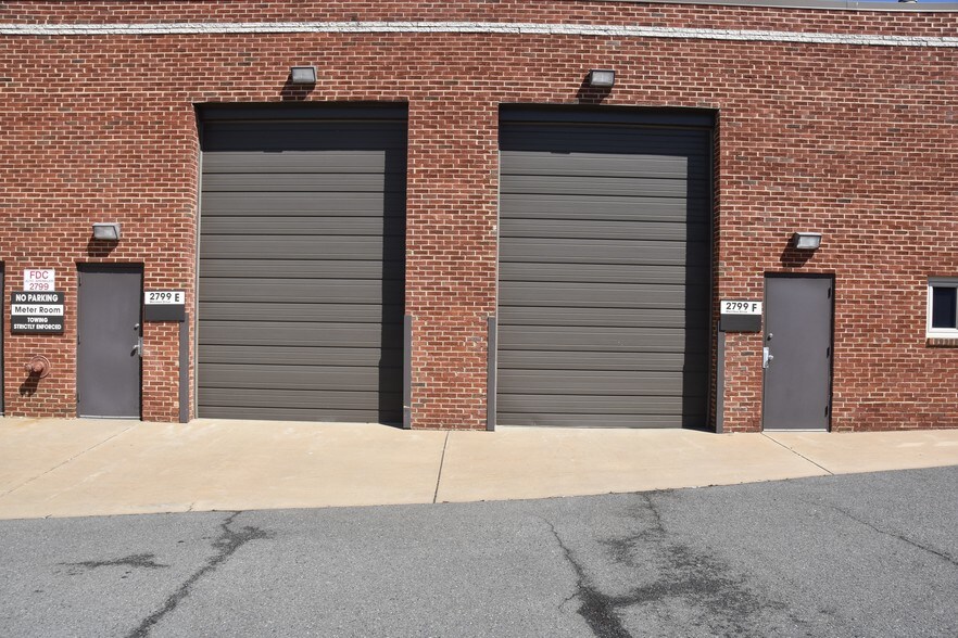 More Photos Of 2801 Merrilee Dr, Fairfax Warehouse For Lease