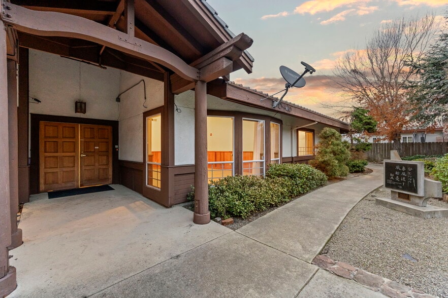 More Photos Of 24954 Cypress Ave, Hayward Multifamily For Sale