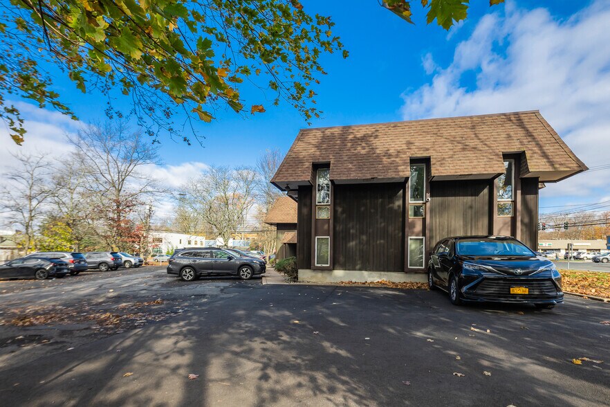 More Photos Of 377 Route 59, Airmont Medical For Lease