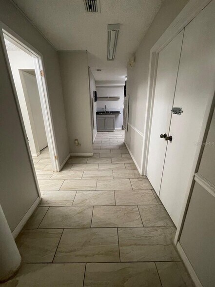 More Photos Of 1100 N Florida Ave, Tampa Office For Lease