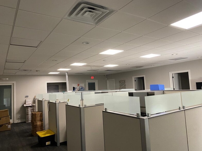 More Photos Of 869 Walnut St, Macon-Bibb Office For Sale