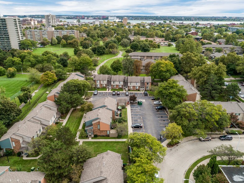 More Photos Of 2154 Hyde Park Rd, Detroit Apartments For Sale