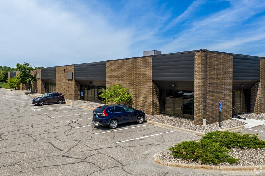 More Photos Of 1301 Corporate Center Dr, Eagan Unknown For Lease