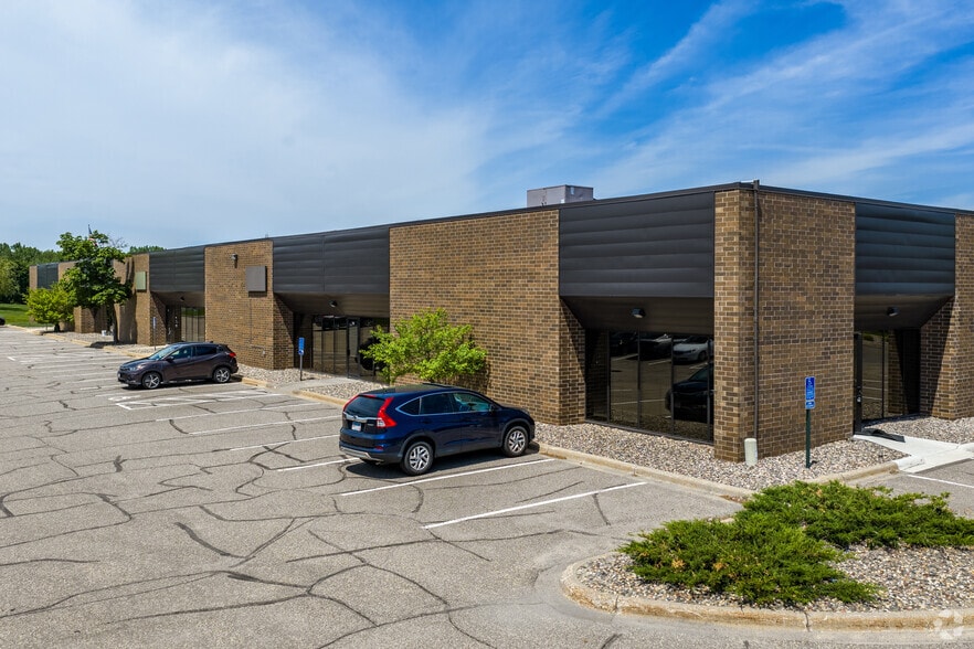 More Photos Of 1301 Corporate Center Dr, Eagan Unknown For Lease