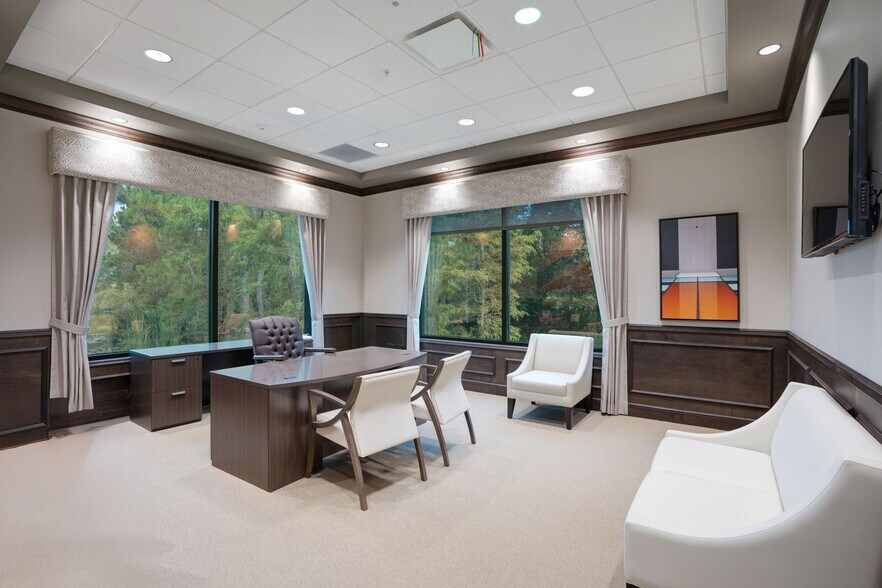 More Photos Of 5110 Lena Rd, Bradenton Office For Sale