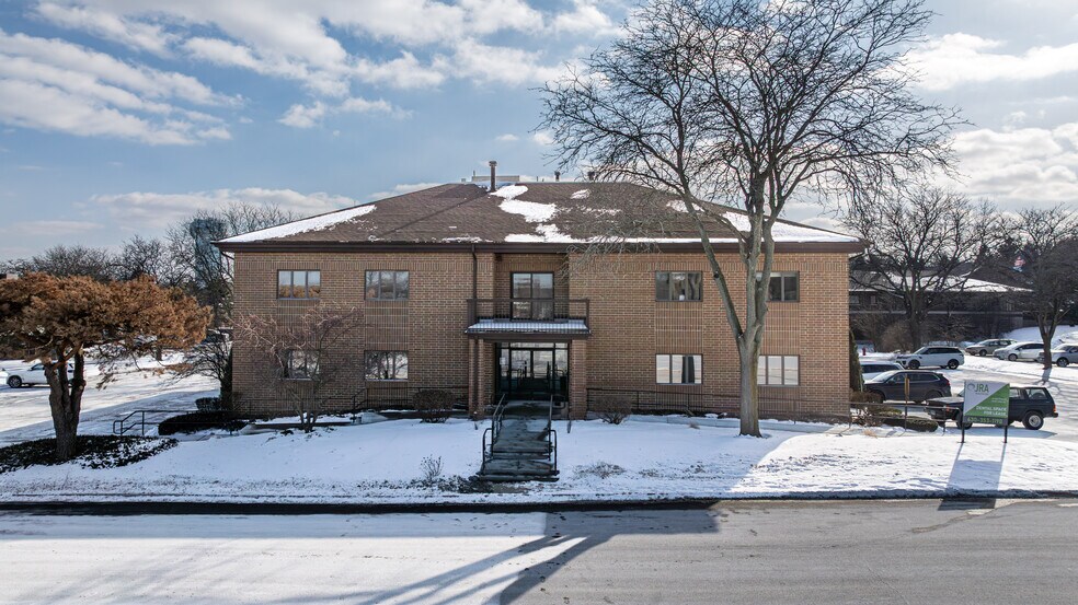 Primary Photo Of 183 S Bloomingdale Rd, Bloomingdale Medical For Lease