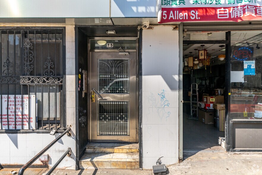 More Photos Of 75 Allen St, New York Apartments For Sale