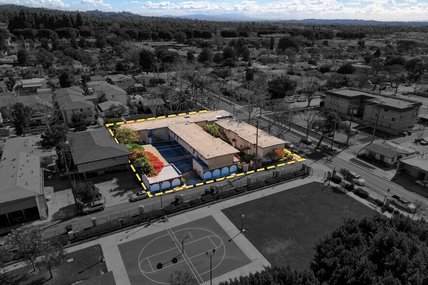 More Photos Of 7959 Bright Ave, Whittier Apartments For Sale