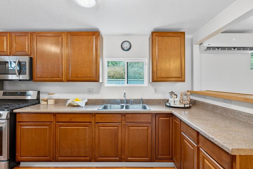 More Photos Of , Tujunga Multifamily For Sale