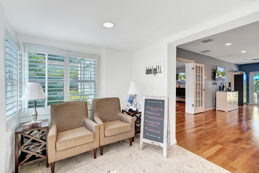 More Photos Of 423 SE 19th St, Fort Lauderdale Office Residential For Lease
