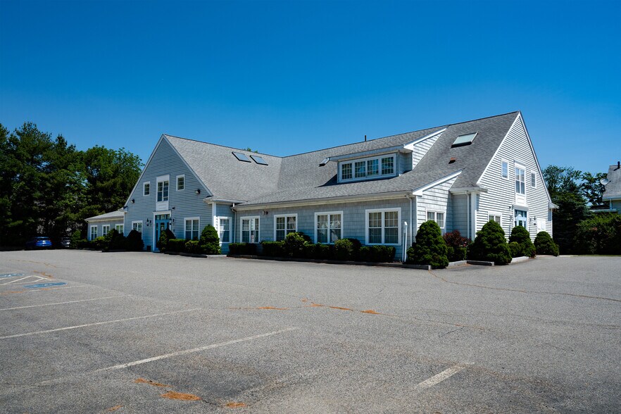 More Photos Of 7 Christy Dr, Brockton Office Residential For Sale