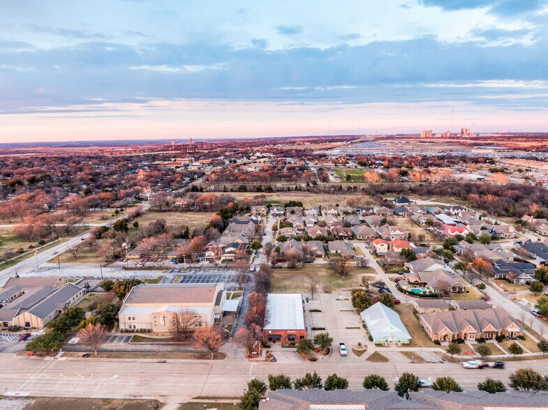 More Photos Of 203 George Hopper Rd, Midlothian Storefront Retail Office For Lease